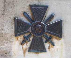 Croix avant